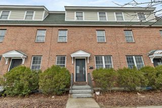 9 Falkland Pl Unit A3, Portsmouth, NH 03801