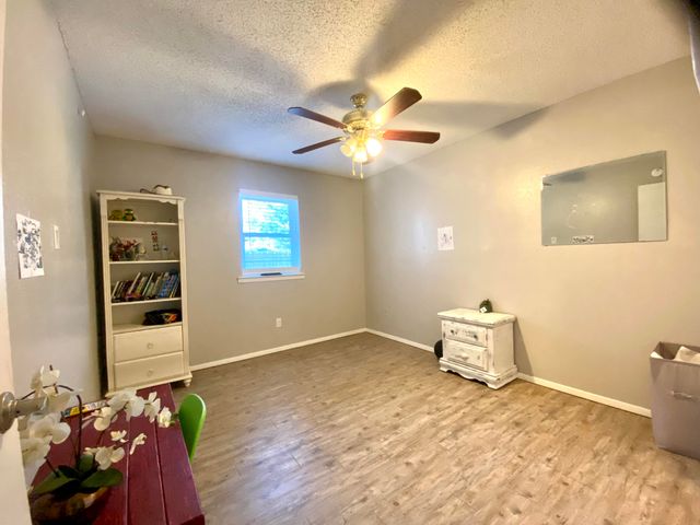 2316 78th Street, Lubbock, TX 79423