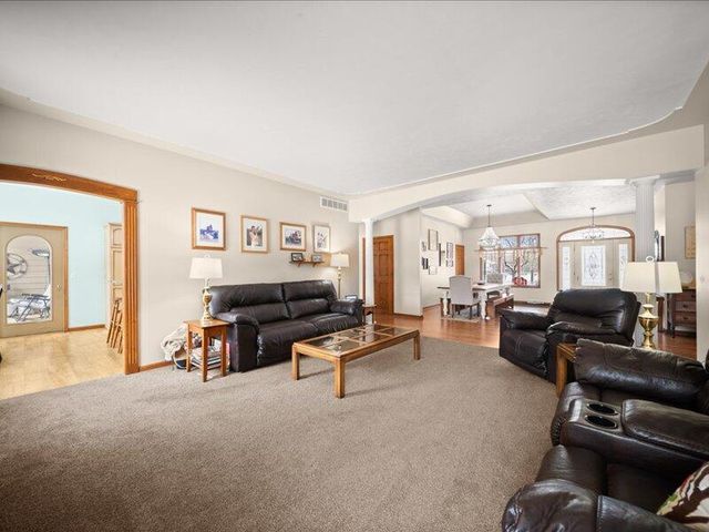 2244 19 Mile Road, Kent City, MI 49330