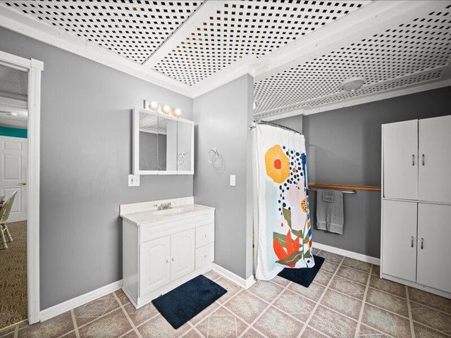 2244 19 Mile Road, Kent City, MI 49330