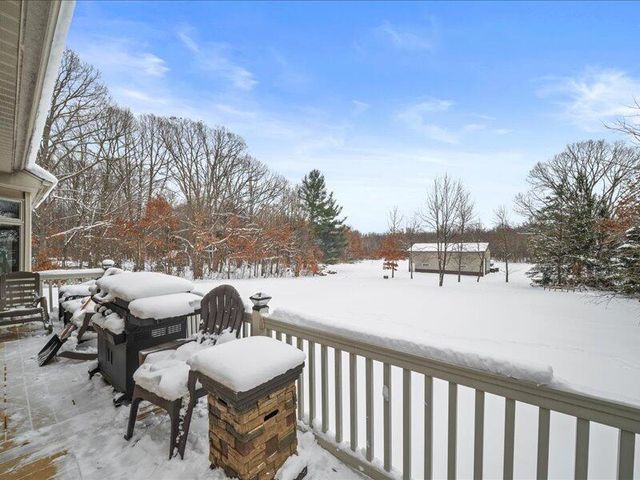 2244 19 Mile Road, Kent City, MI 49330