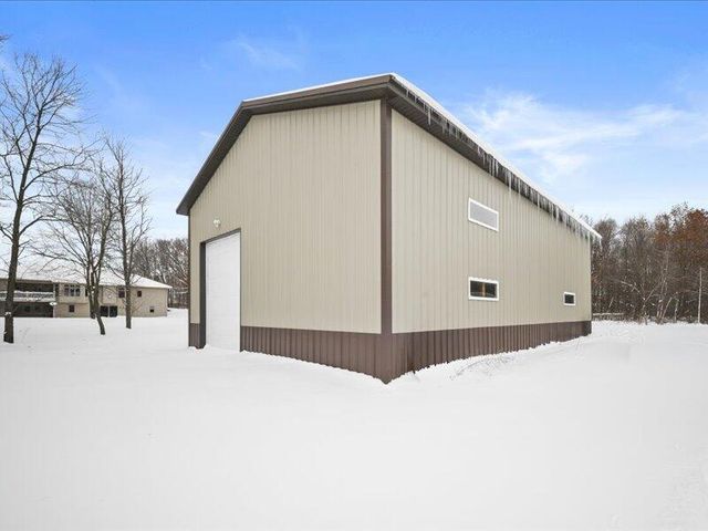 2244 19 Mile Road, Kent City, MI 49330