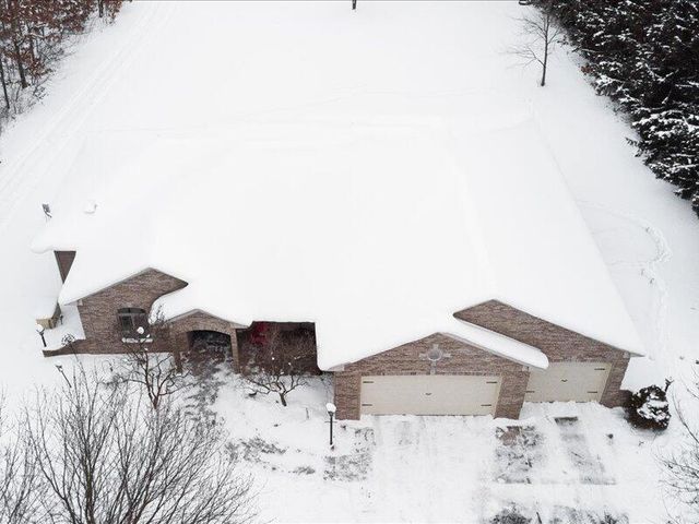 2244 19 Mile Road, Kent City, MI 49330