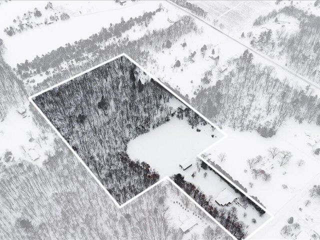 2244 19 Mile Road, Kent City, MI 49330