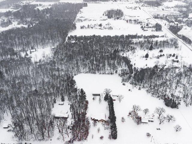 2244 19 Mile Road, Kent City, MI 49330