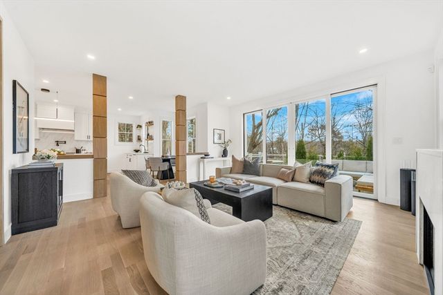 345 Linden St, Wellesley, MA 02481