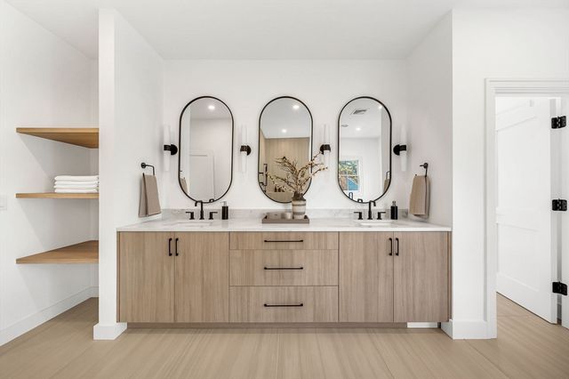 345 Linden St, Wellesley, MA 02481