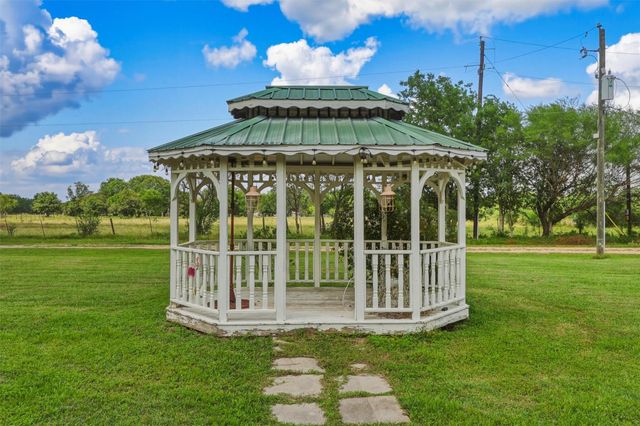 2325 Skrivanek Road, San Felipe, TX 77474