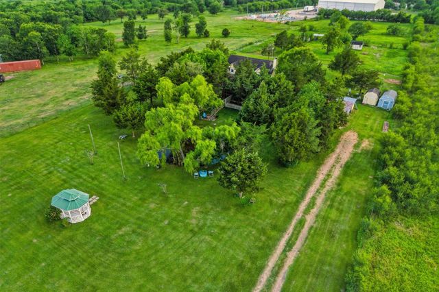 2325 Skrivanek Road, San Felipe, TX 77474
