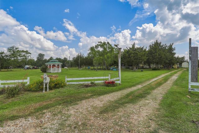 2325 Skrivanek Road, San Felipe, TX 77474