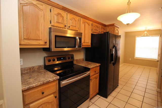 2004 Dana Marie, Paragould, AR 72450