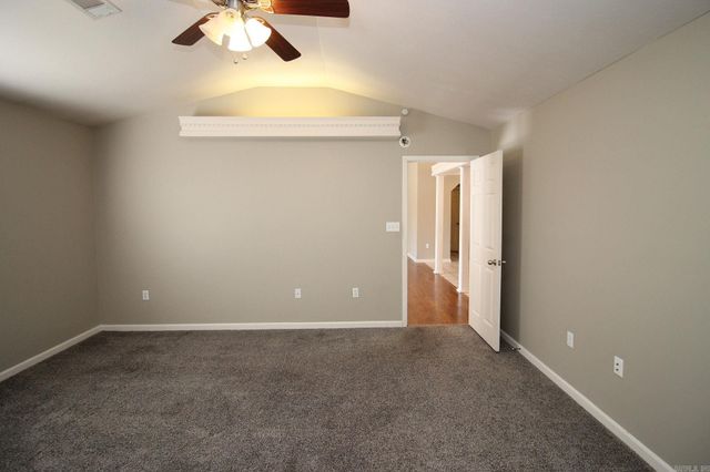 2004 Dana Marie, Paragould, AR 72450