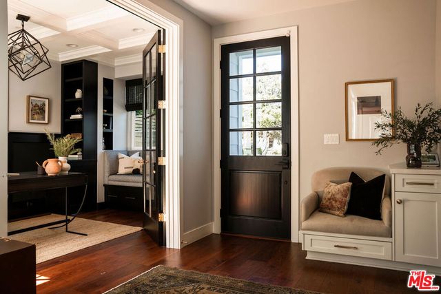 165 S Gretna Green Way, Los Angeles, CA 90049