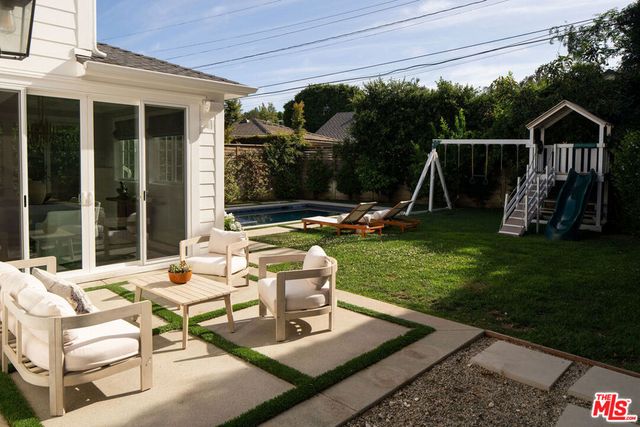 165 S Gretna Green Way, Los Angeles, CA 90049