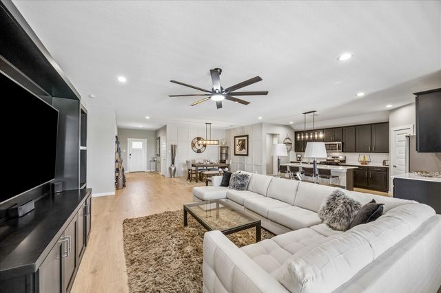 3335 Kendleshire Lane, Fulshear, TX 77441