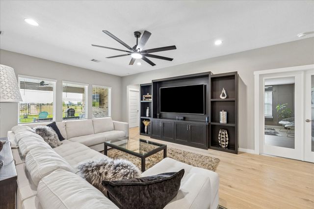 3335 Kendleshire Lane, Fulshear, TX 77441