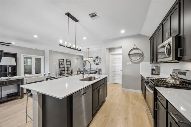 3335 Kendleshire Lane, Fulshear, TX 77441