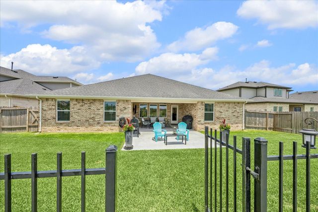 3335 Kendleshire Lane, Fulshear, TX 77441