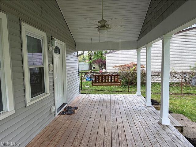 230 Hunter Avenue, Munroe Falls, OH 44262