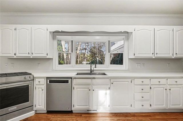 6203 Crestview Drive SE, Covington, GA 30014