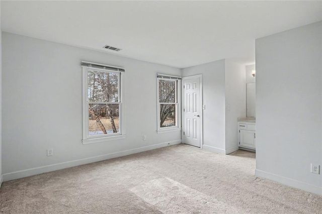 6203 Crestview Drive SE, Covington, GA 30014