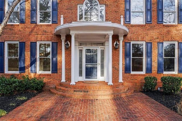 6203 Crestview Drive SE, Covington, GA 30014