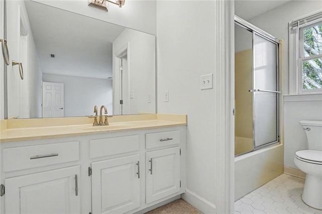 6203 Crestview Drive SE, Covington, GA 30014