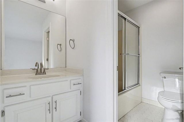 6203 Crestview Drive SE, Covington, GA 30014