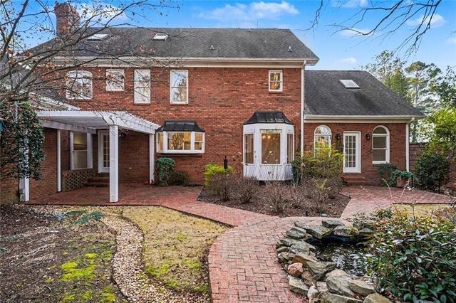 6203 Crestview Drive SE, Covington, GA 30014