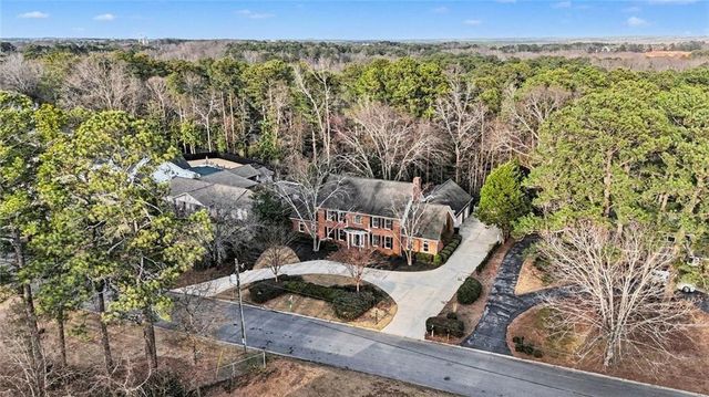 6203 Crestview Drive SE, Covington, GA 30014