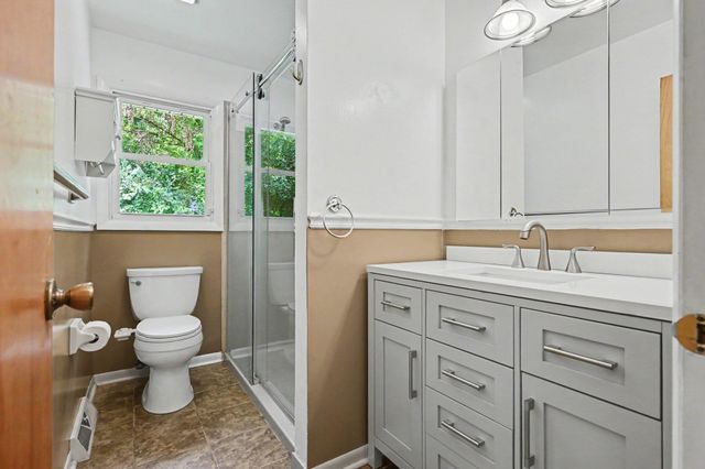 209 Cherry Hill Street, Kalamazoo Twp, MI 49006