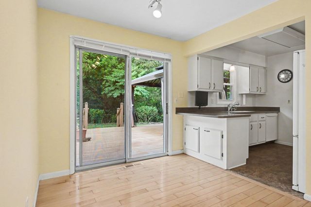 209 Cherry Hill Street, Kalamazoo Twp, MI 49006