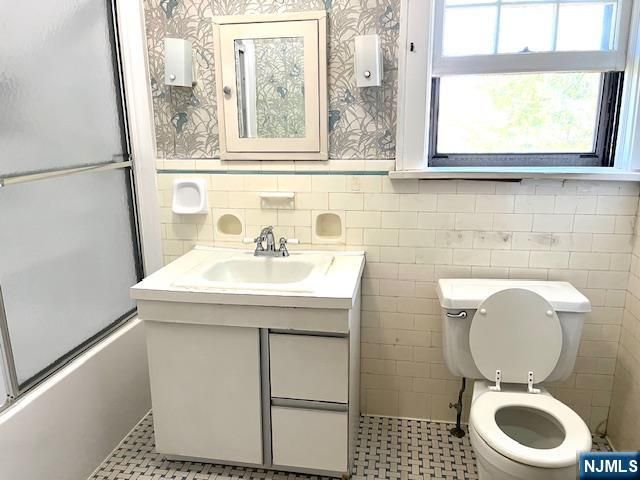 126 Gordon Street, Ridgefield Park, NJ 07660