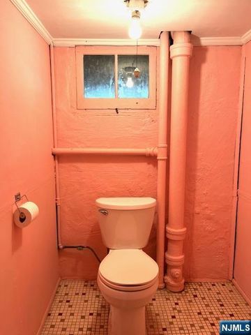 126 Gordon Street, Ridgefield Park, NJ 07660
