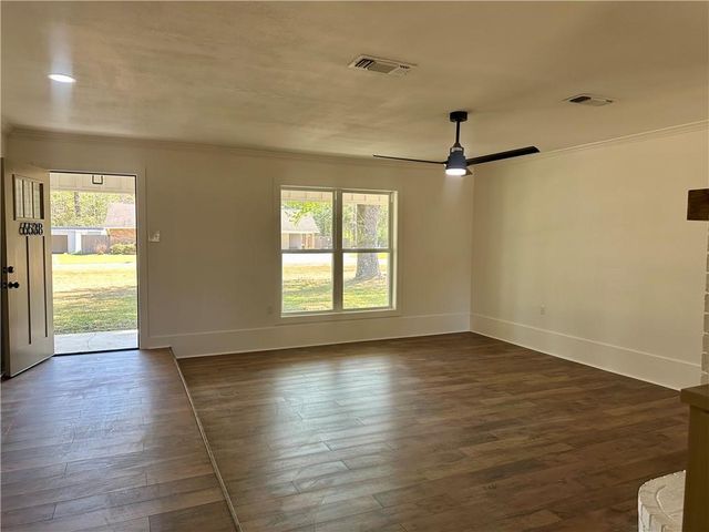 6538 WINDY Drive, Pineville, LA 71360