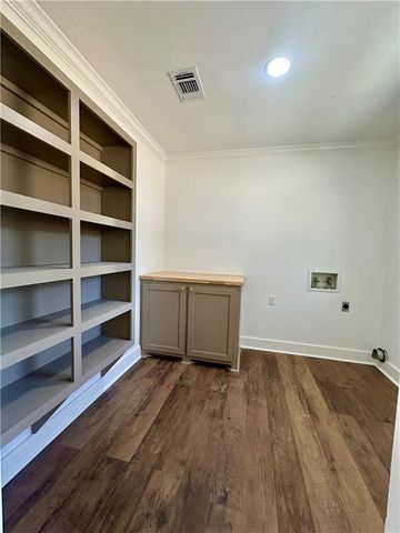 6538 WINDY Drive, Pineville, LA 71360