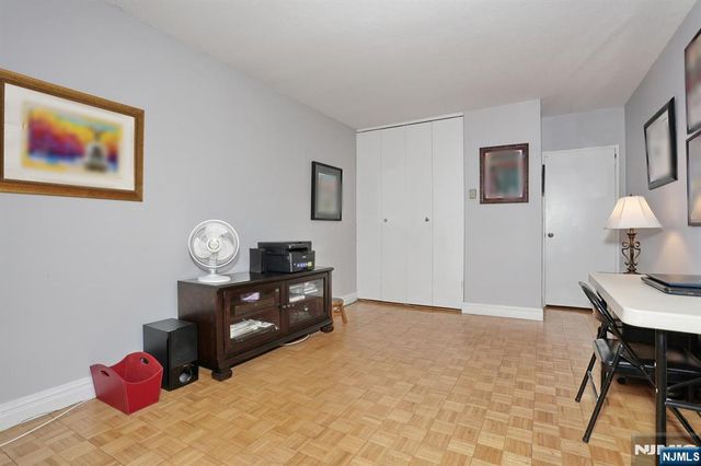 4 Horizon Road 815, Fort Lee, NJ 07024