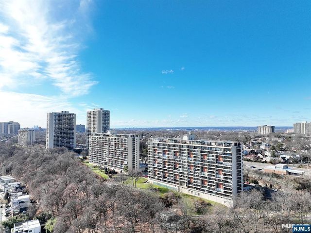 4 Horizon Road 815, Fort Lee, NJ 07024