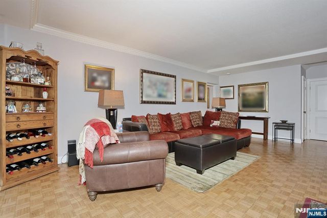 4 Horizon Road 815, Fort Lee, NJ 07024