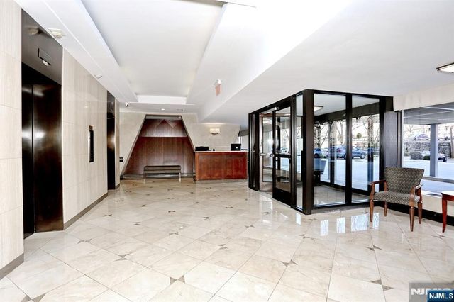 4 Horizon Road 815, Fort Lee, NJ 07024