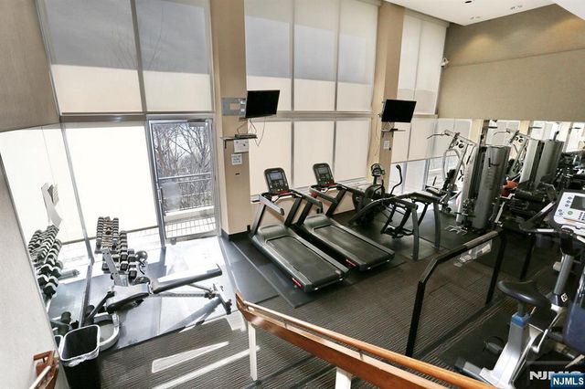 4 Horizon Road 815, Fort Lee, NJ 07024