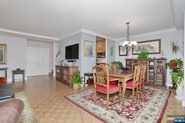 4 Horizon Road 815, Fort Lee, NJ 07024