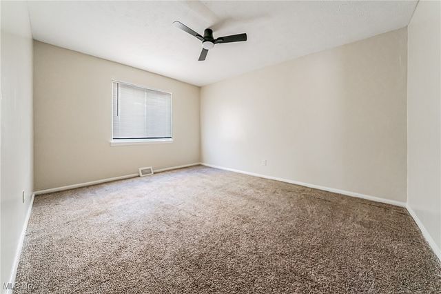 15978 Nelacrest Road, East Cleveland, OH 44112