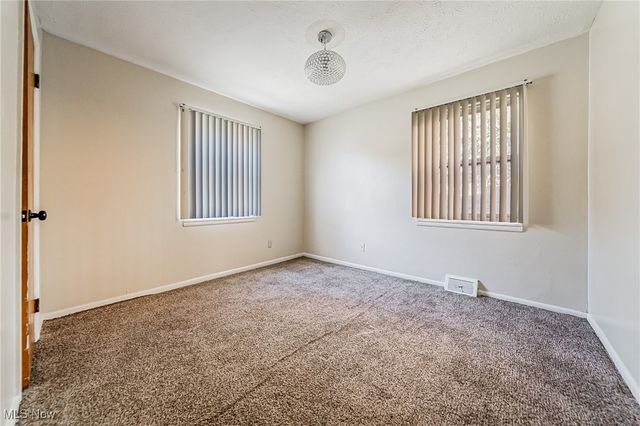 15978 Nelacrest Road, East Cleveland, OH 44112