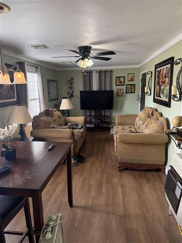 2807 7th Street, Lake Charles, LA 70615