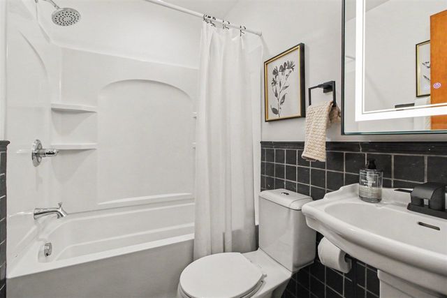 424 Mark Hannah Place, Ann Arbor, MI 48103