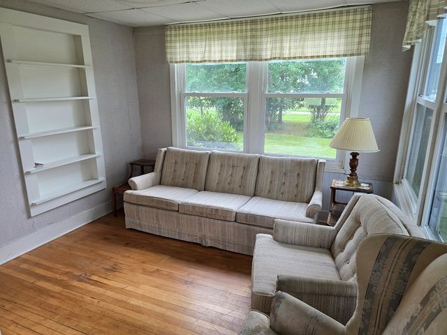 117 S PERRY Lane, Edinboro, PA 16412