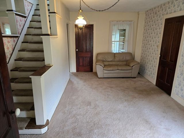 117 S PERRY Lane, Edinboro, PA 16412