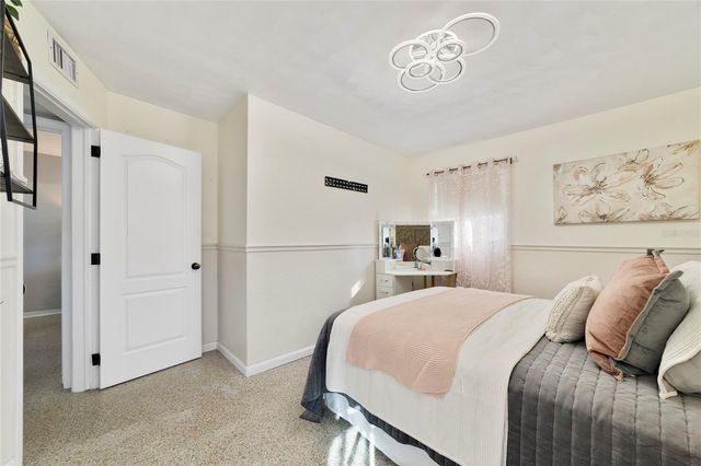 118 BOYNTON BOULEVARD, Daytona Beach, FL 32118