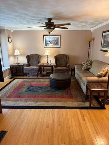 22 Groveland Commons Way 22, Groveland, MA 01834